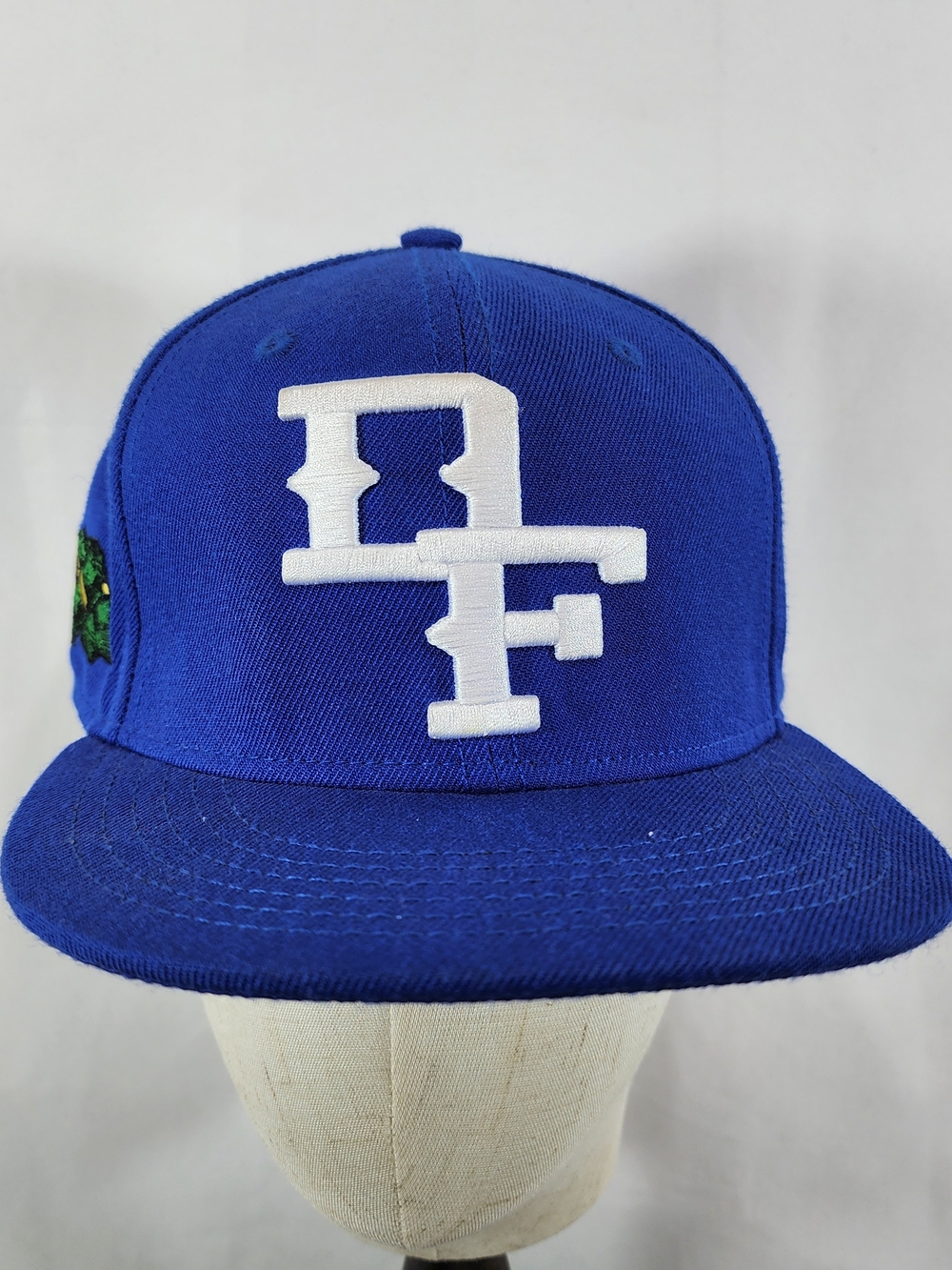 Dirty Funds Blue Fitted Baseball Cap Hat Embroidered Skull Unisex Size 7 1/2